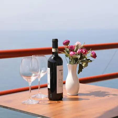 شقة House On The Sea ساراندا